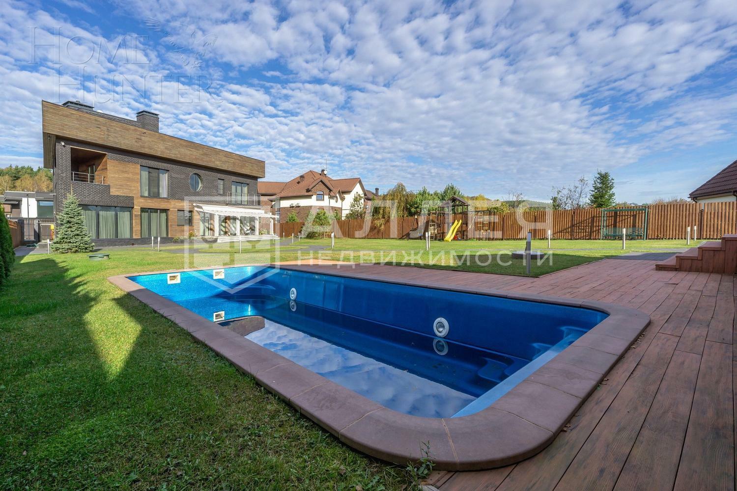 2-этажный коттедж 600 м² с отделкой