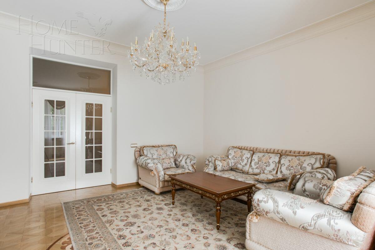 2-этажный коттедж 850 м² с отделкой