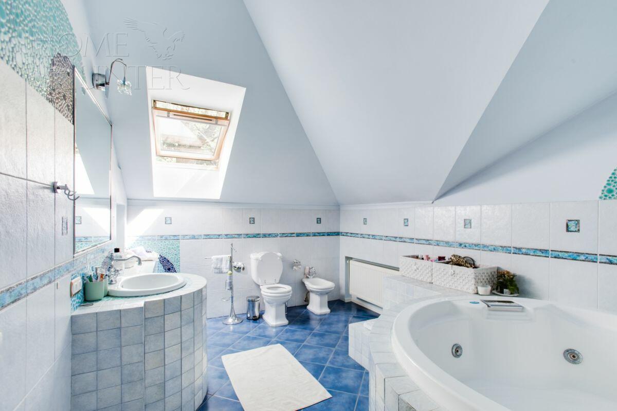 2-этажный коттедж 850 м² с отделкой