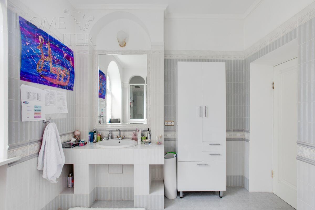 2-этажный коттедж 850 м² с отделкой