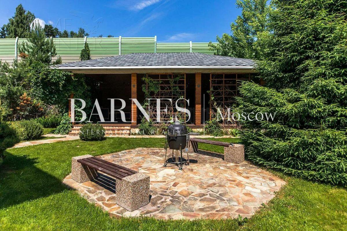 2-этажный коттедж 680 м² с отделкой