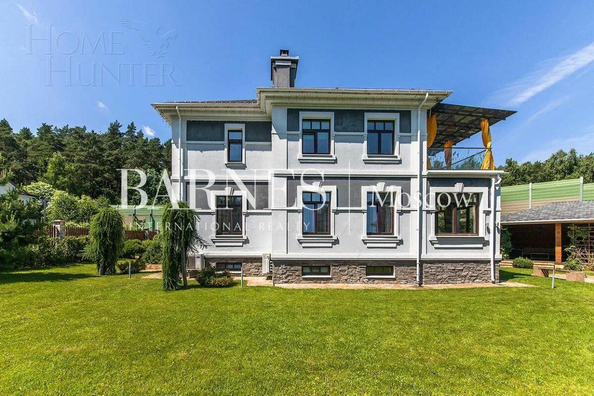 2-этажный коттедж 680 м² с отделкой