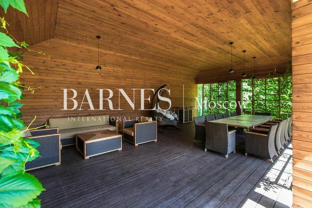 2-этажный коттедж 680 м² с отделкой