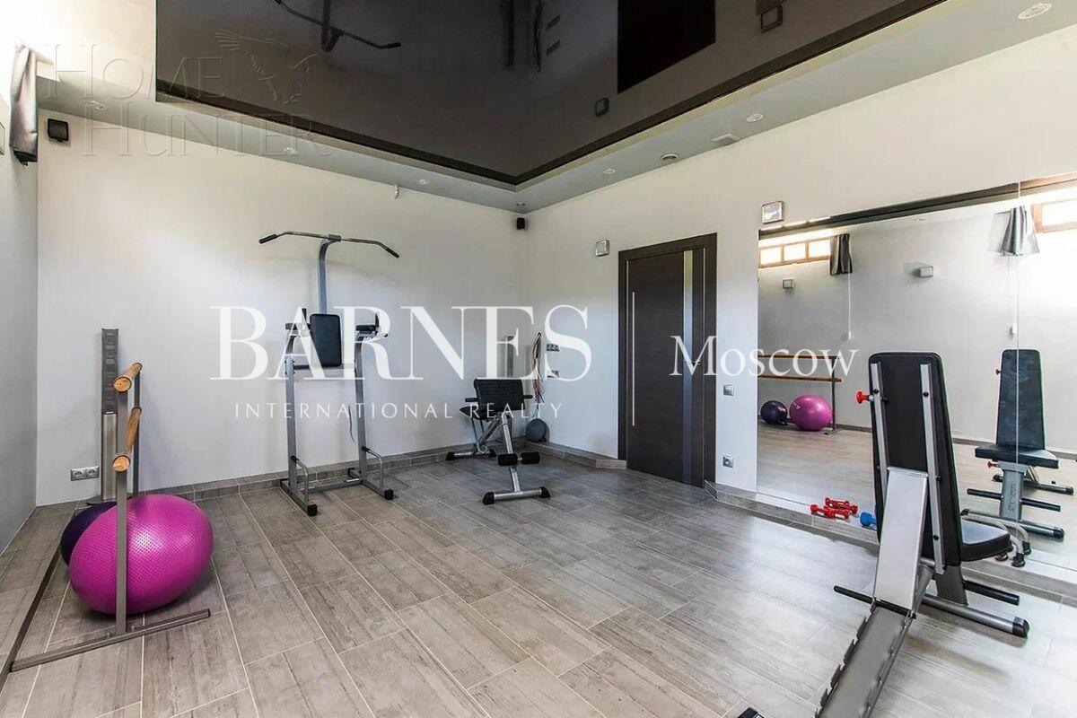 2-этажный коттедж 680 м² с отделкой