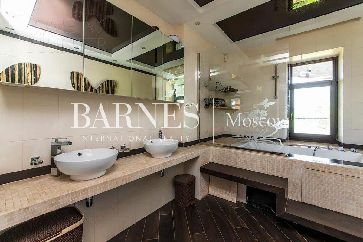 2-этажный коттедж 680 м² с отделкой