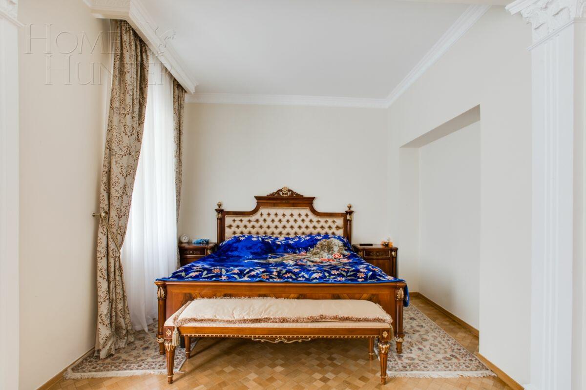 2-этажный коттедж 850 м² с отделкой