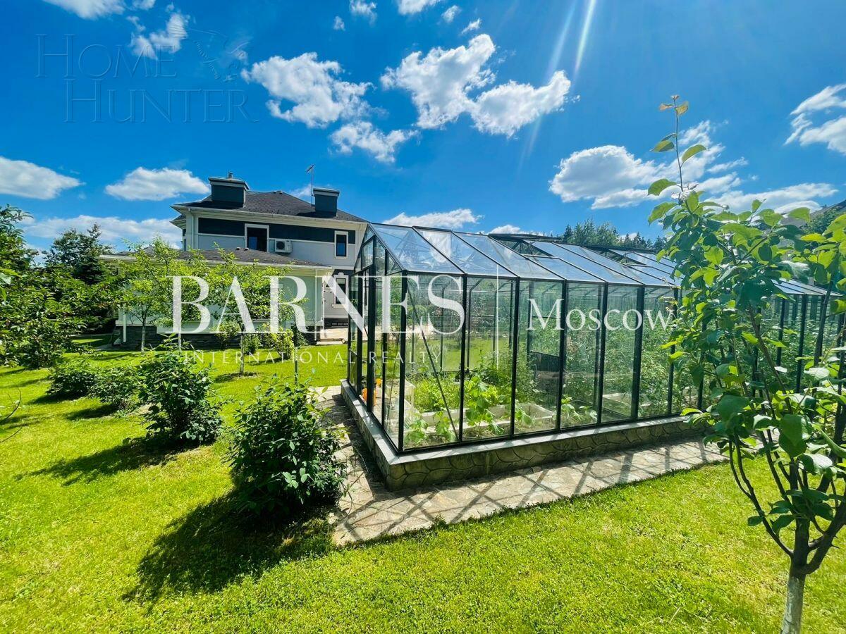 2-этажный коттедж 680 м² с отделкой