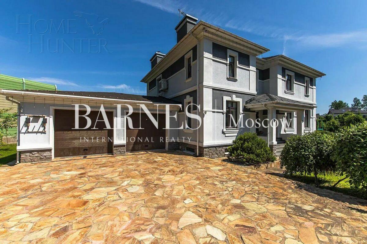 2-этажный коттедж 680 м² с отделкой