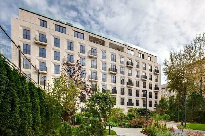 10-КОМН. КВАРТИРА БЕЗ ОТДЕЛКИ 420.4 М² НА 4 ЭТАЖЕ