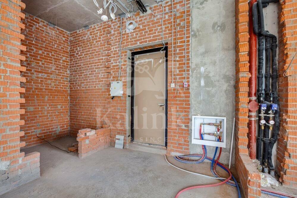 6-КОМН. КВАРТИРА БЕЗ ОТДЕЛКИ 222.7 М² НА 4 ЭТАЖЕ