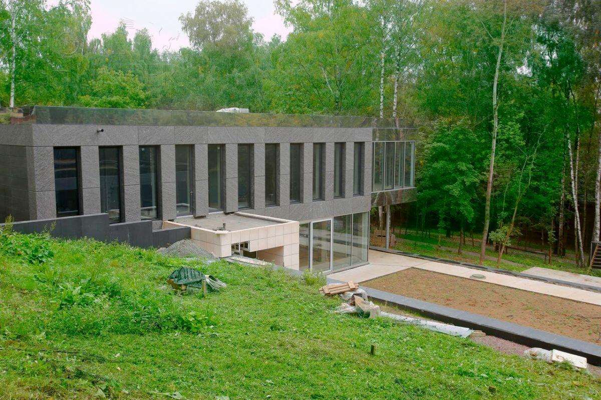 2-этажный коттедж 758 м² без отделки