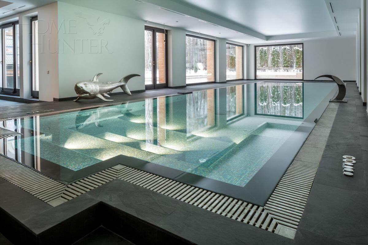 2-этажный коттедж 1 372 м² с отделкой