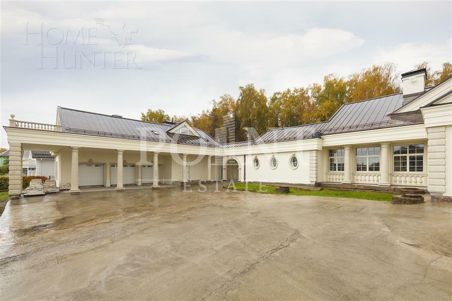 2-этажный коттедж 1 569 м² с отделкой