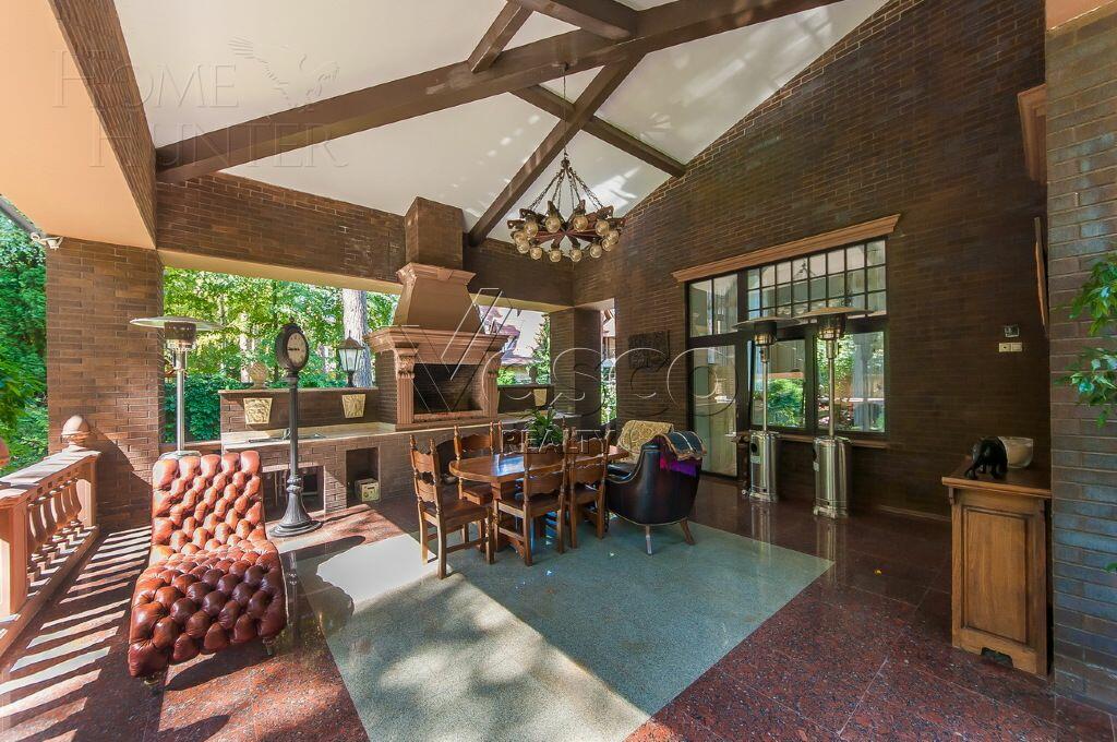 2-этажный коттедж 1 400 м² с отделкой