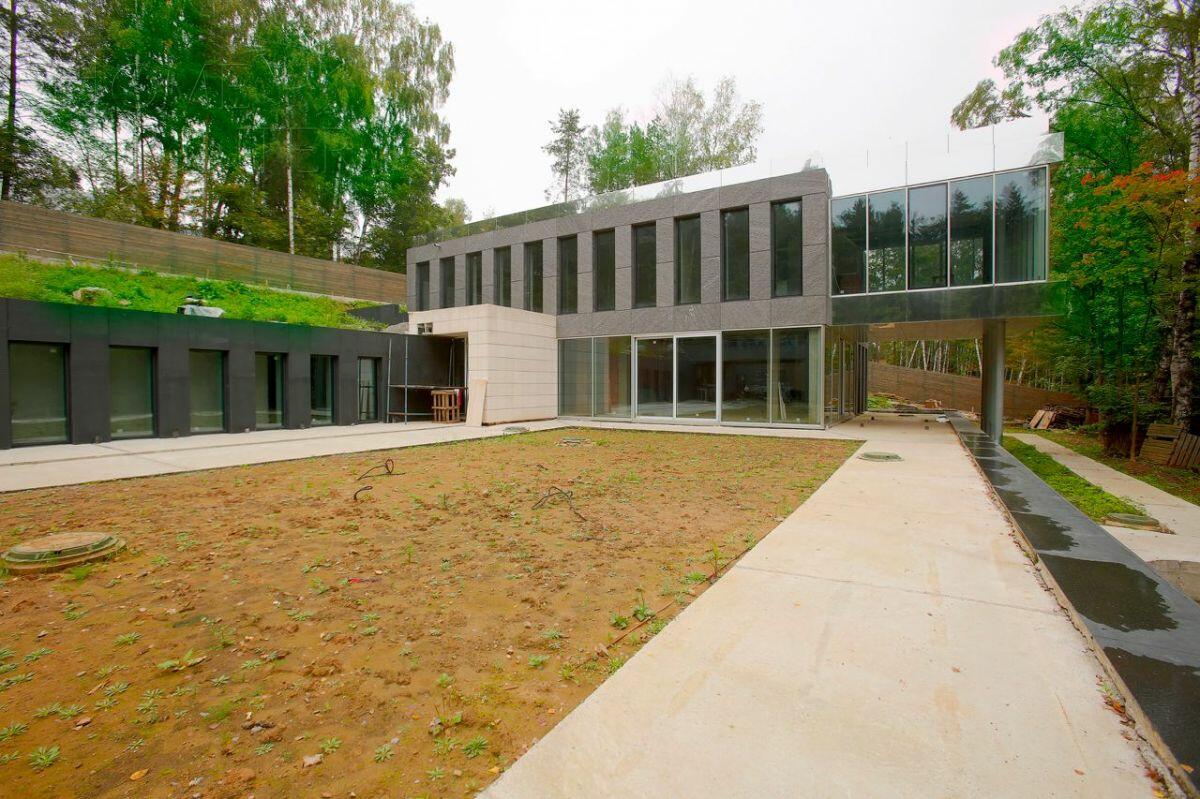 2-этажный коттедж 758 м² без отделки