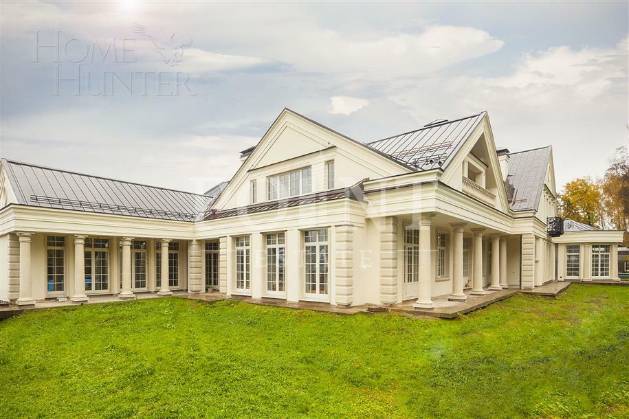 2-этажный коттедж 1 569 м² с отделкой