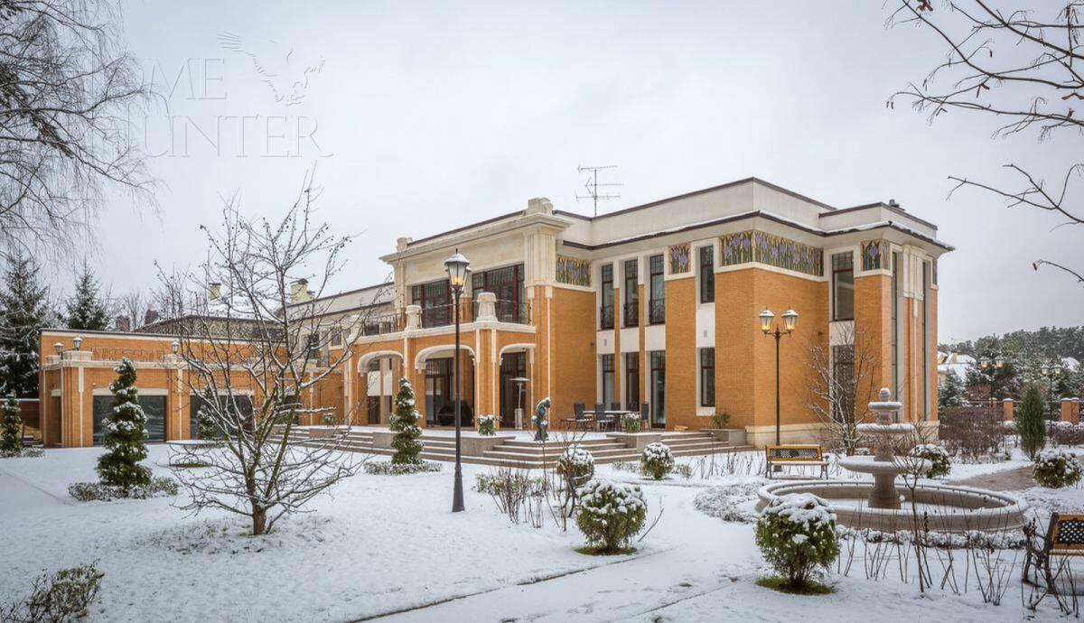 2-этажный коттедж 1 372 м² с отделкой