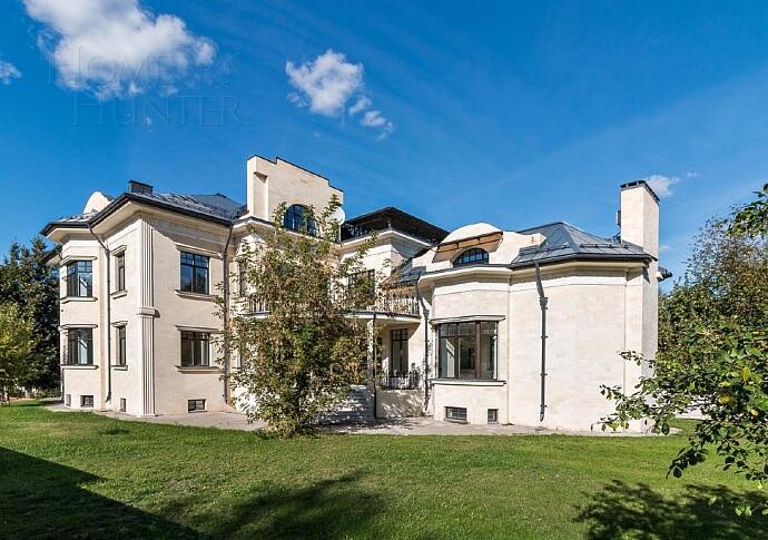 3-этажный коттедж 960 м² с отделкой