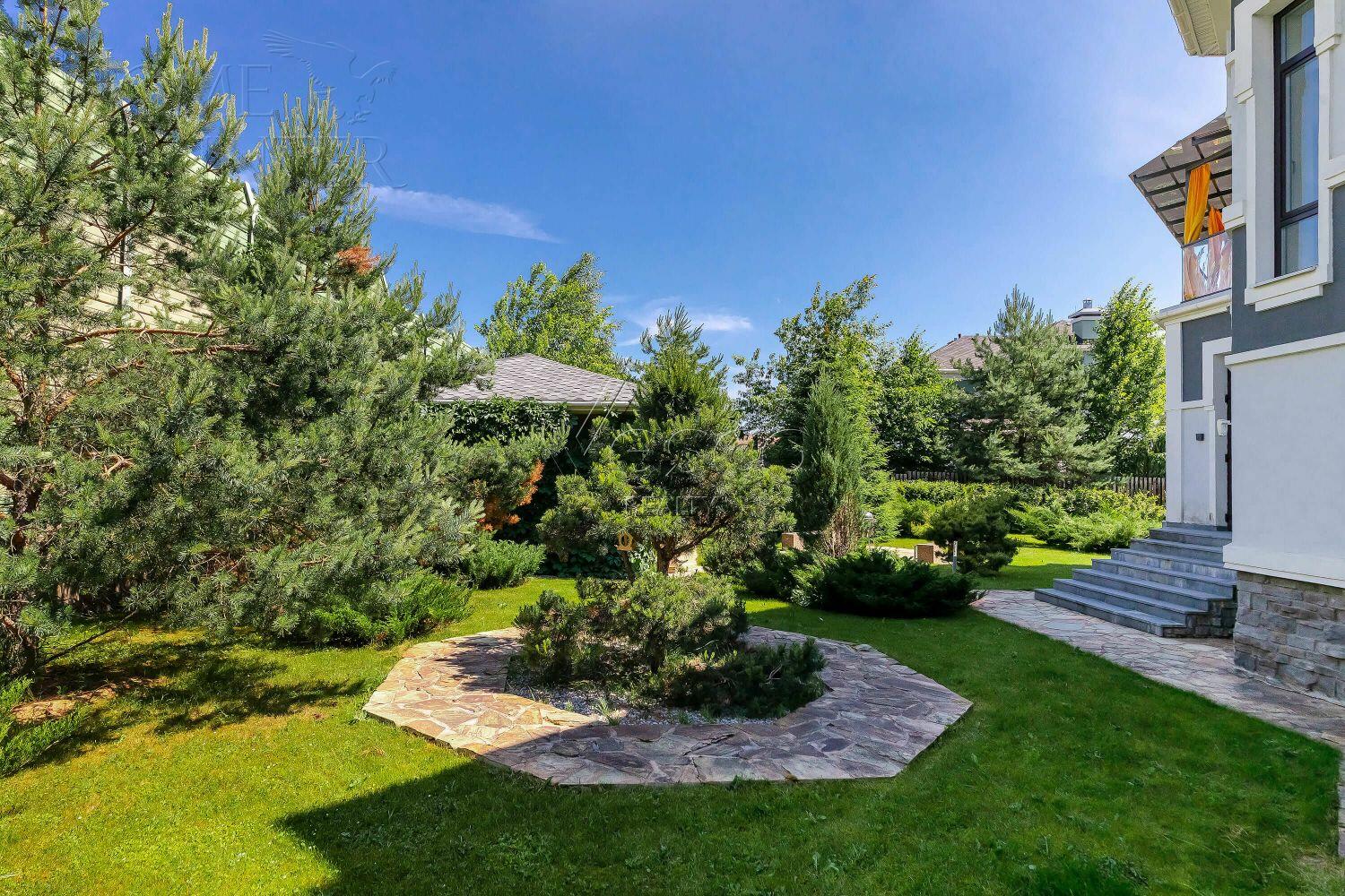 2-этажный коттедж 680 м² с отделкой