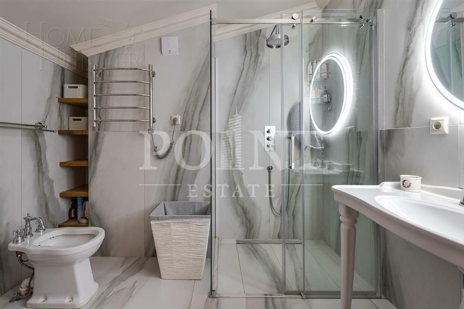 2-этажный коттедж 450 м² с отделкой