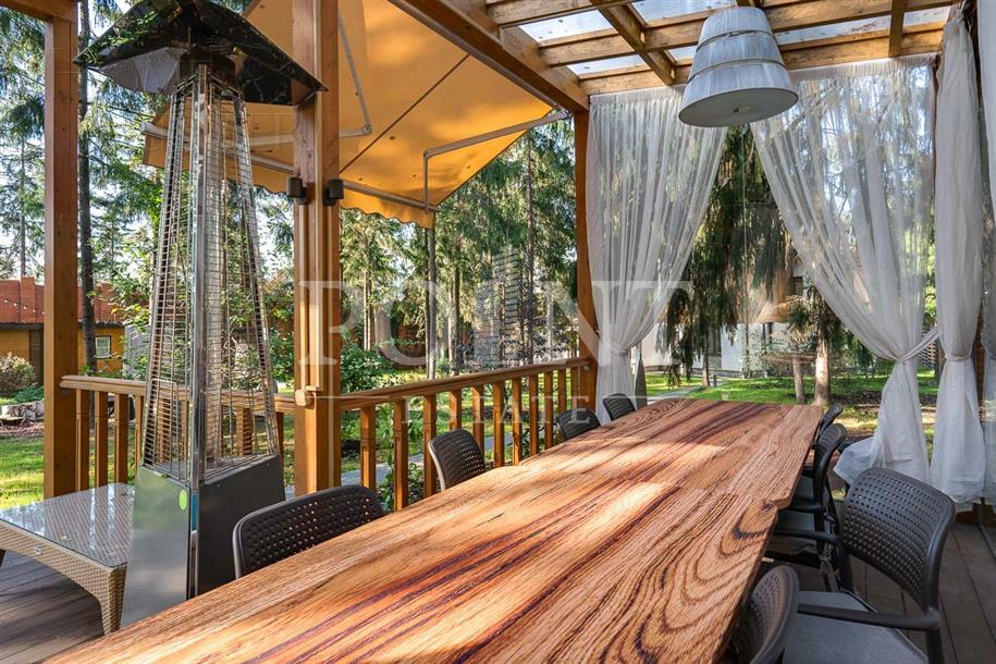 2-этажный коттедж 450 м² с отделкой