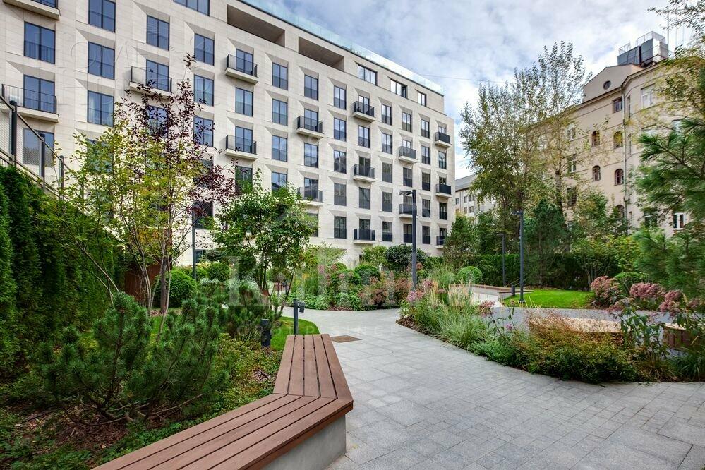 10-КОМН. КВАРТИРА БЕЗ ОТДЕЛКИ 420.4 М² НА 4 ЭТАЖЕ