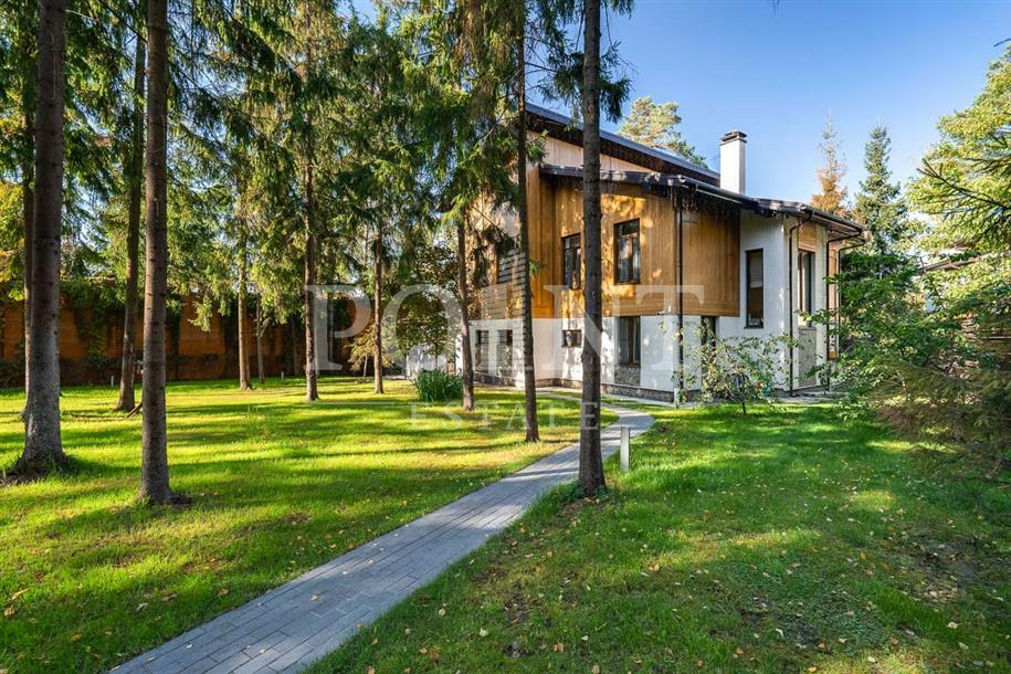 2-этажный коттедж 450 м² с отделкой