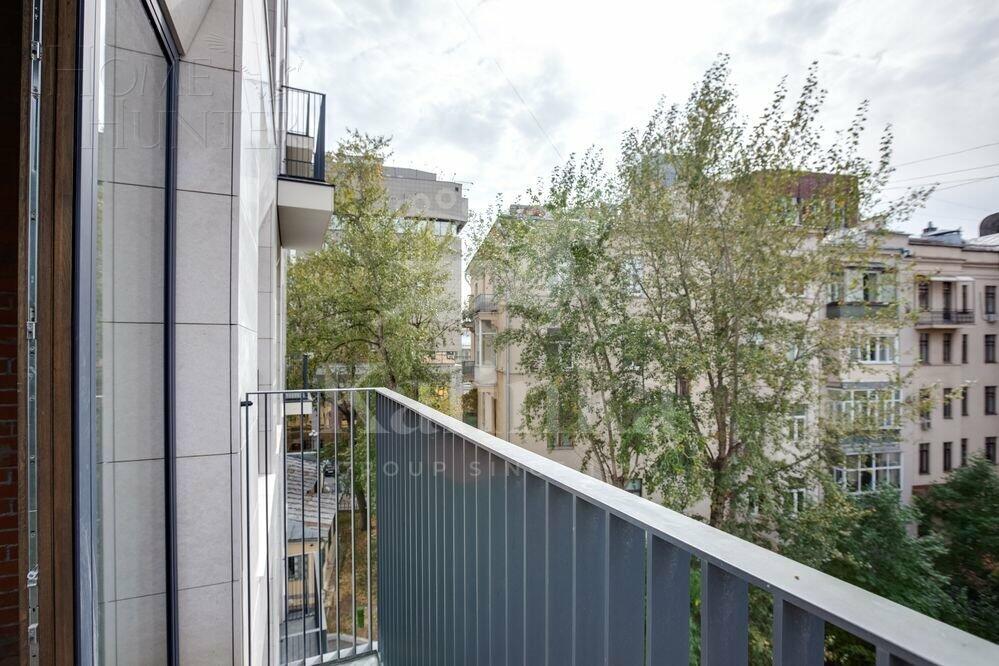 10-КОМН. КВАРТИРА БЕЗ ОТДЕЛКИ 420.4 М² НА 4 ЭТАЖЕ