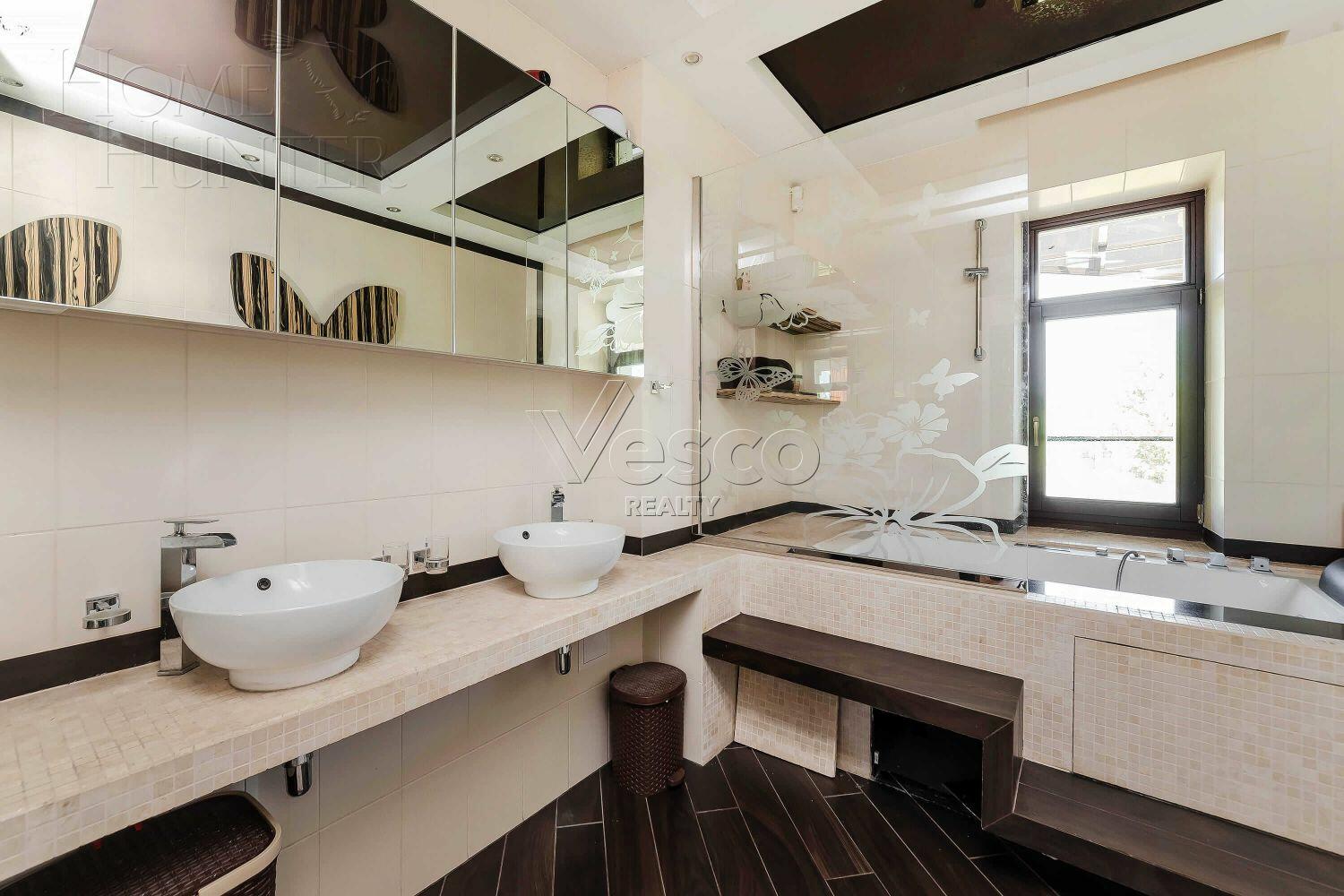 2-этажный коттедж 680 м² с отделкой