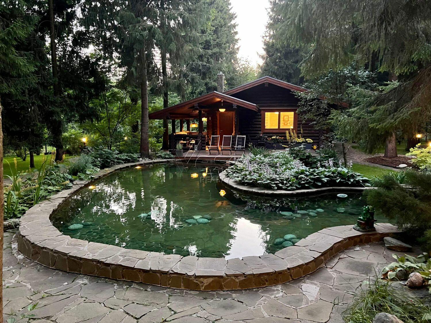 2-этажный коттедж 400 м² с отделкой