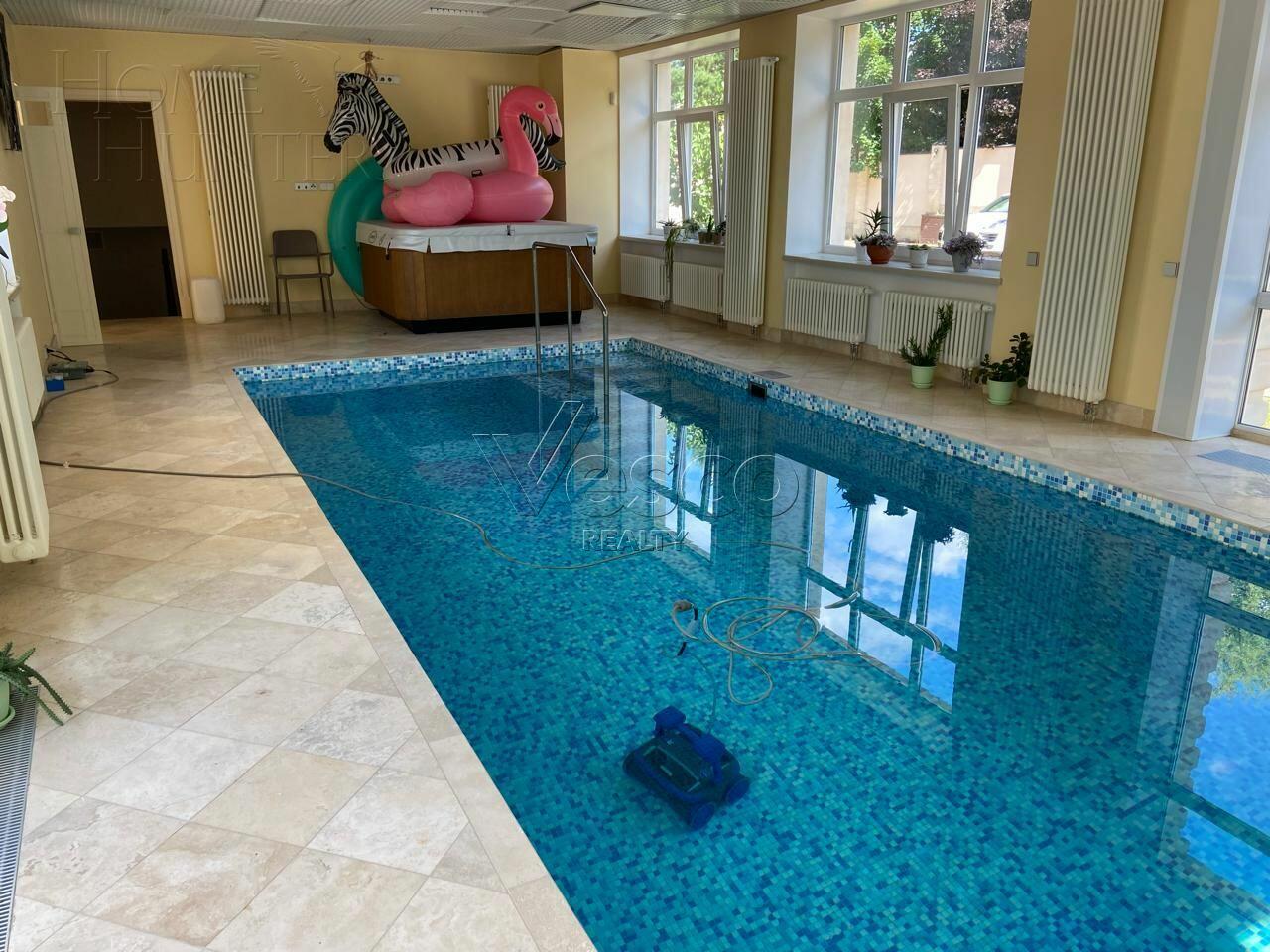 2-этажный коттедж 1 087 м² с отделкой