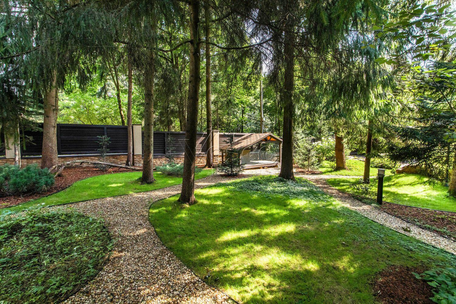 2-этажный коттедж 400 м² с отделкой