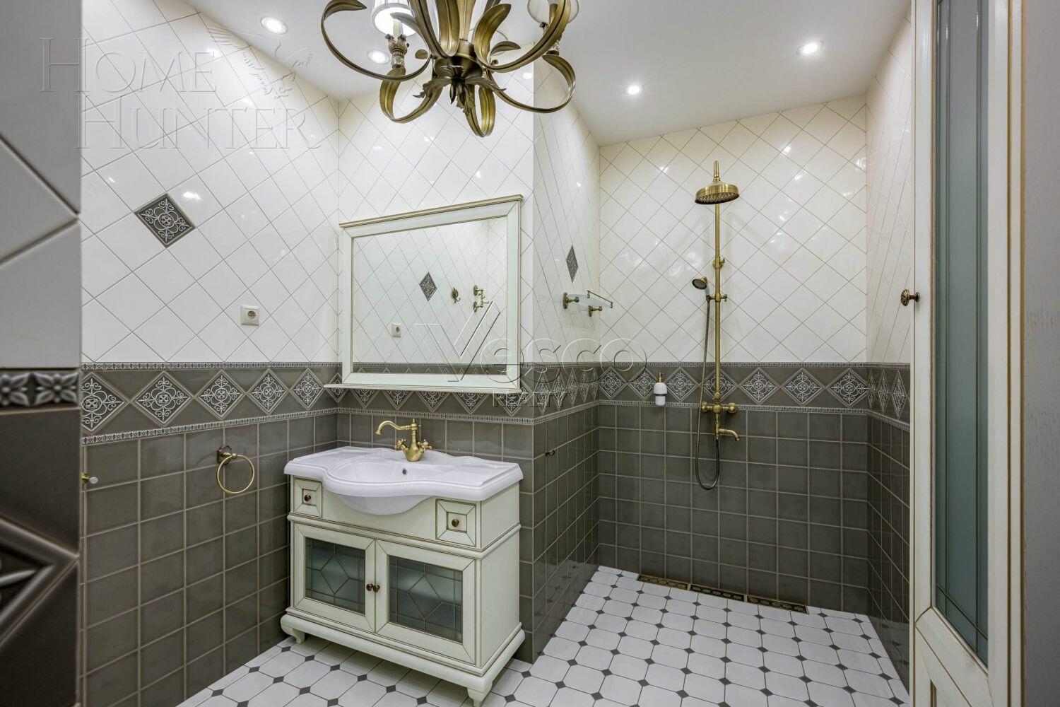 2-этажный коттедж 740 м² с отделкой