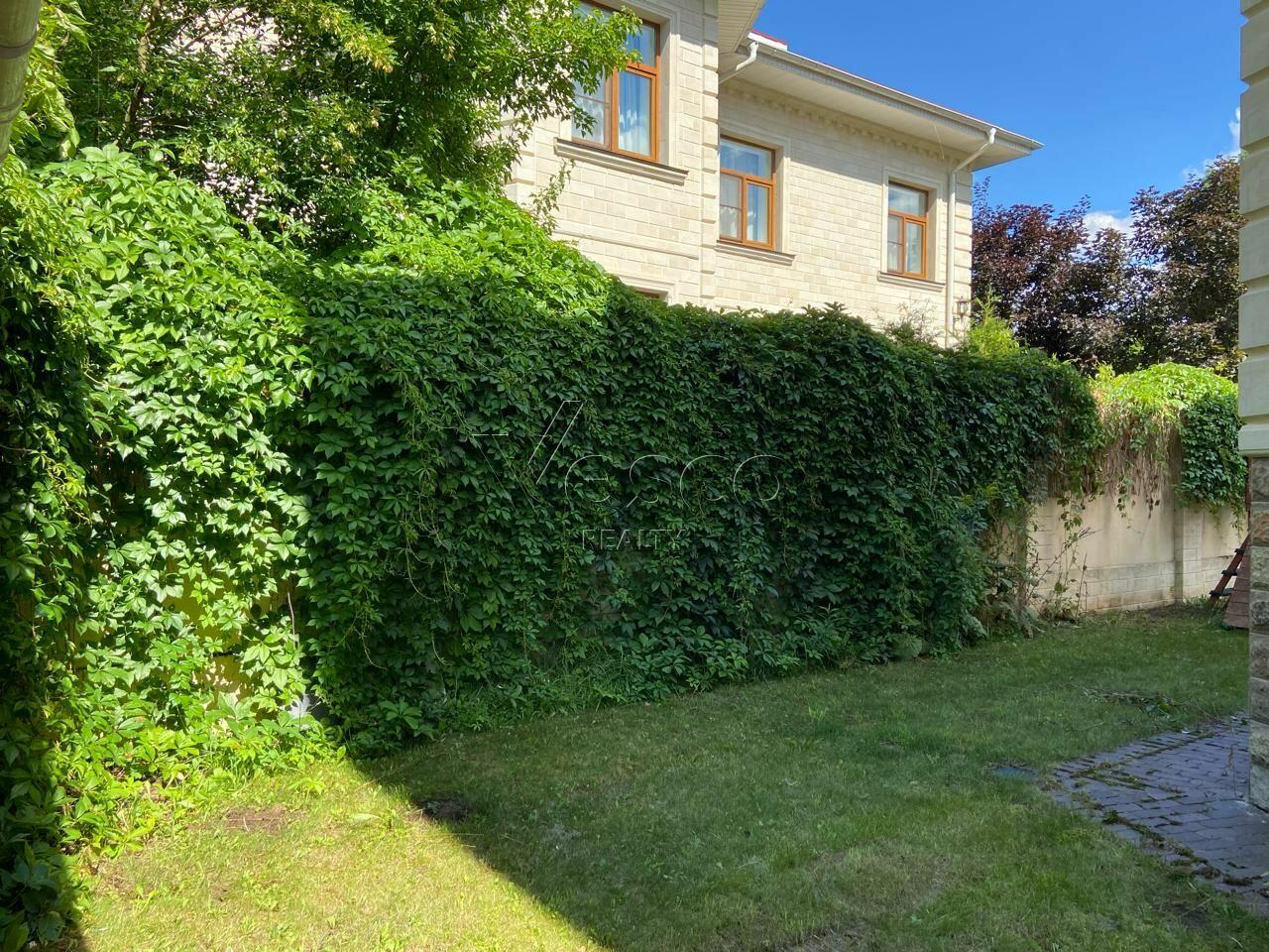 2-этажный коттедж 1 087 м² с отделкой