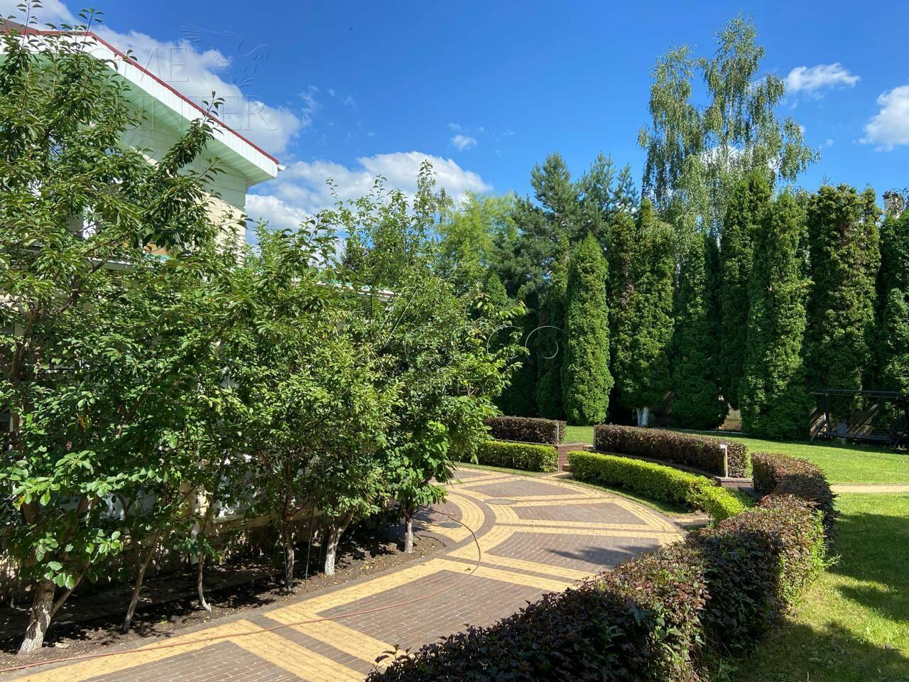 2-этажный коттедж 1 087 м² с отделкой