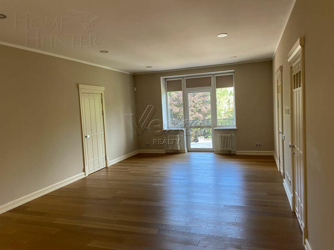 2-этажный коттедж 1 087 м² с отделкой