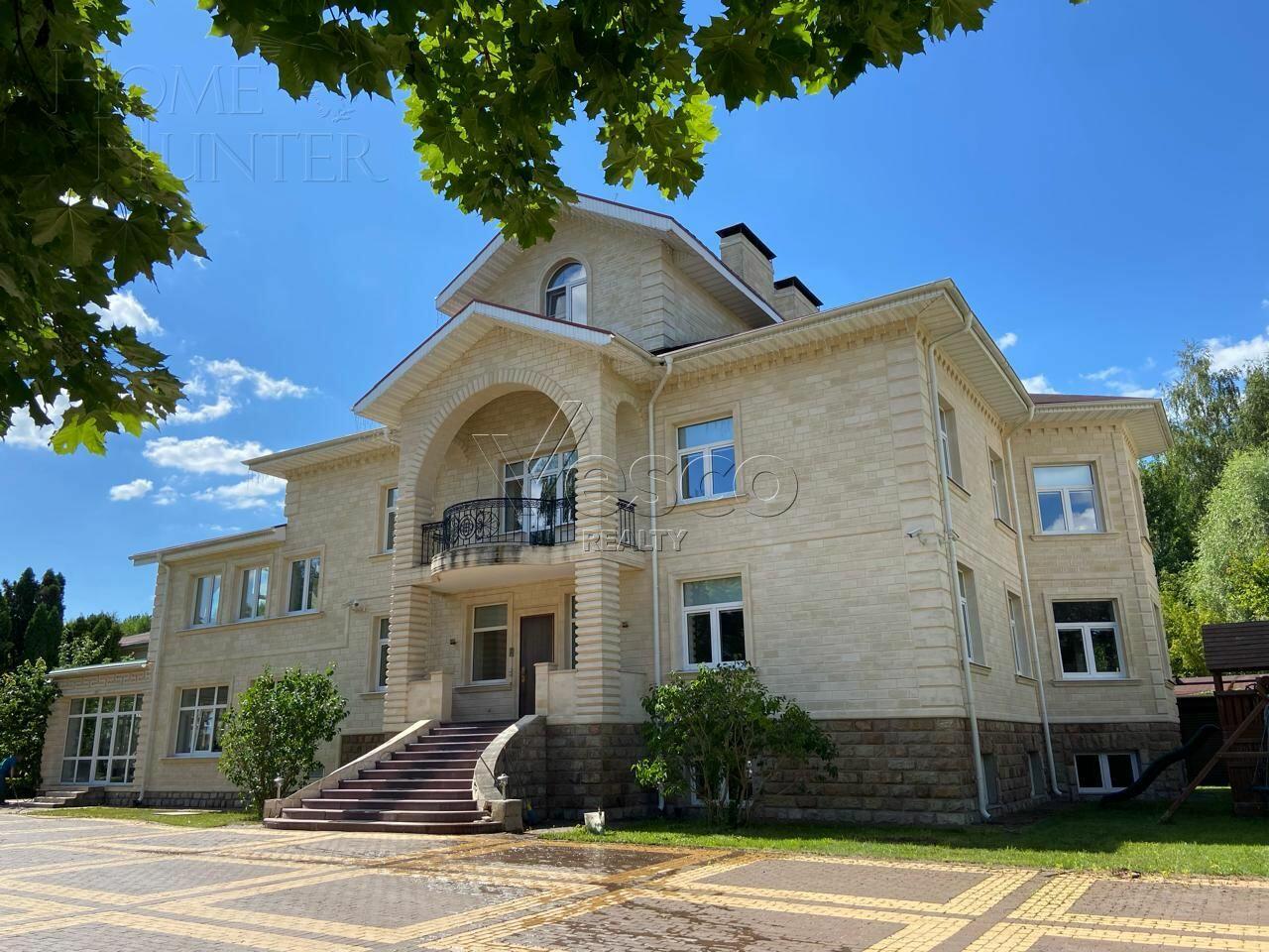 2-этажный коттедж 1 087 м² с отделкой