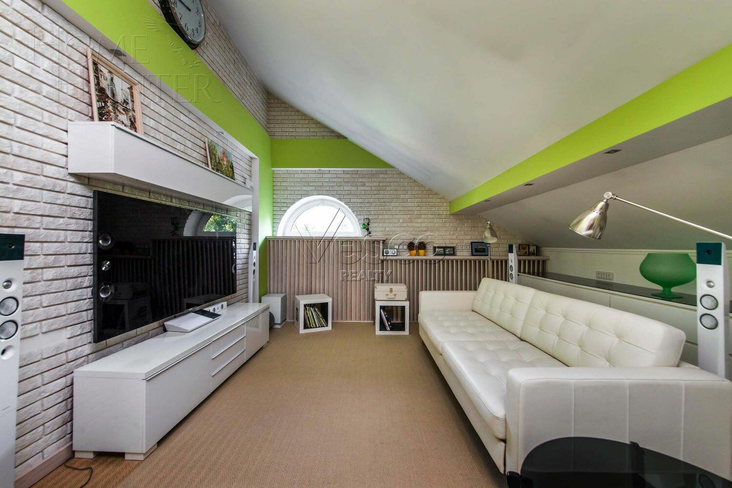 2-этажный коттедж 400 м² с отделкой