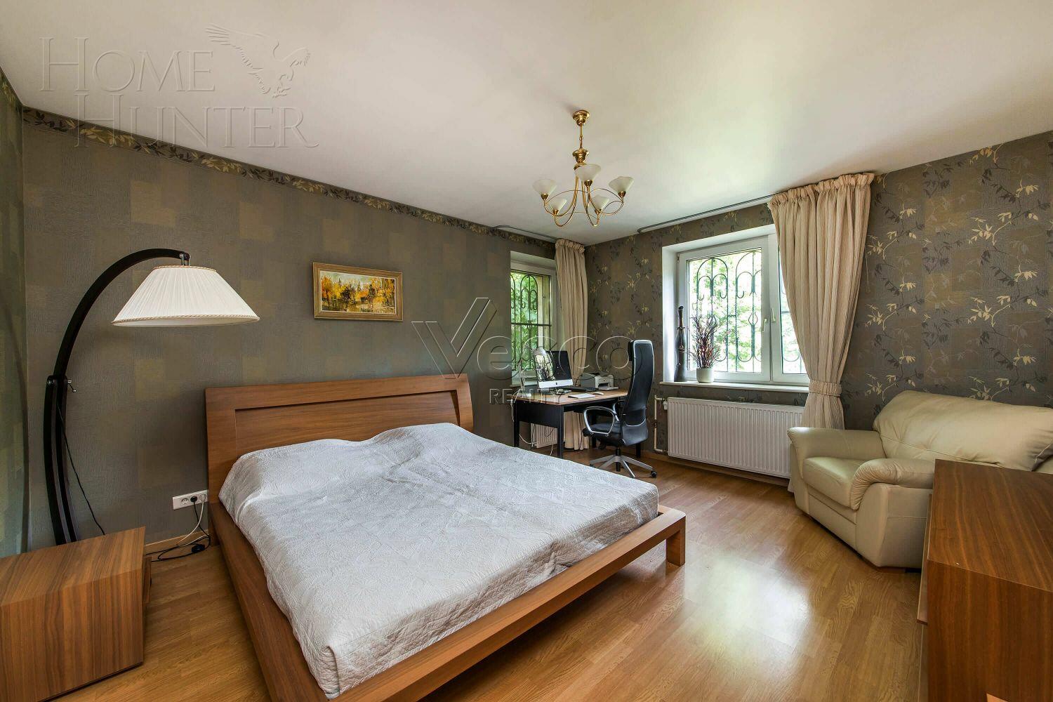 2-этажный коттедж 400 м² с отделкой