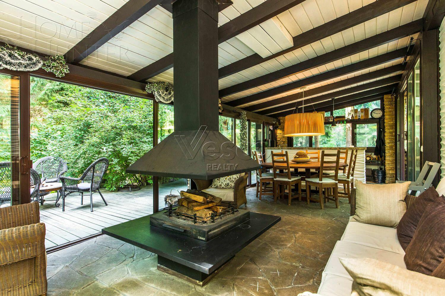 2-этажный коттедж 400 м² с отделкой