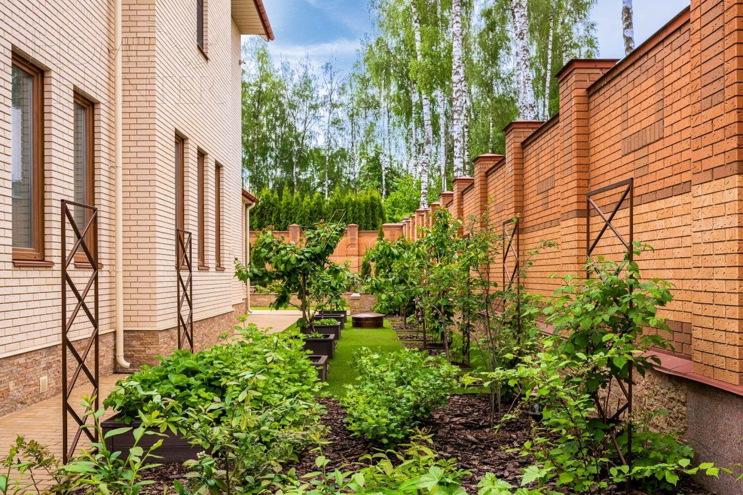 2-этажный коттедж 740 м² с отделкой