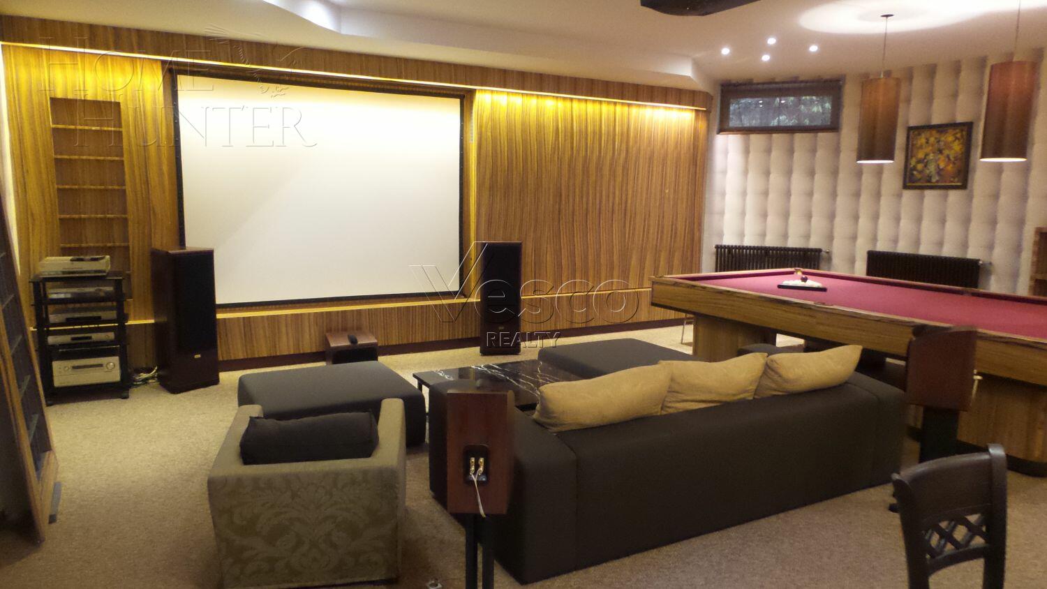 2-этажный коттедж 1 400 м² с отделкой