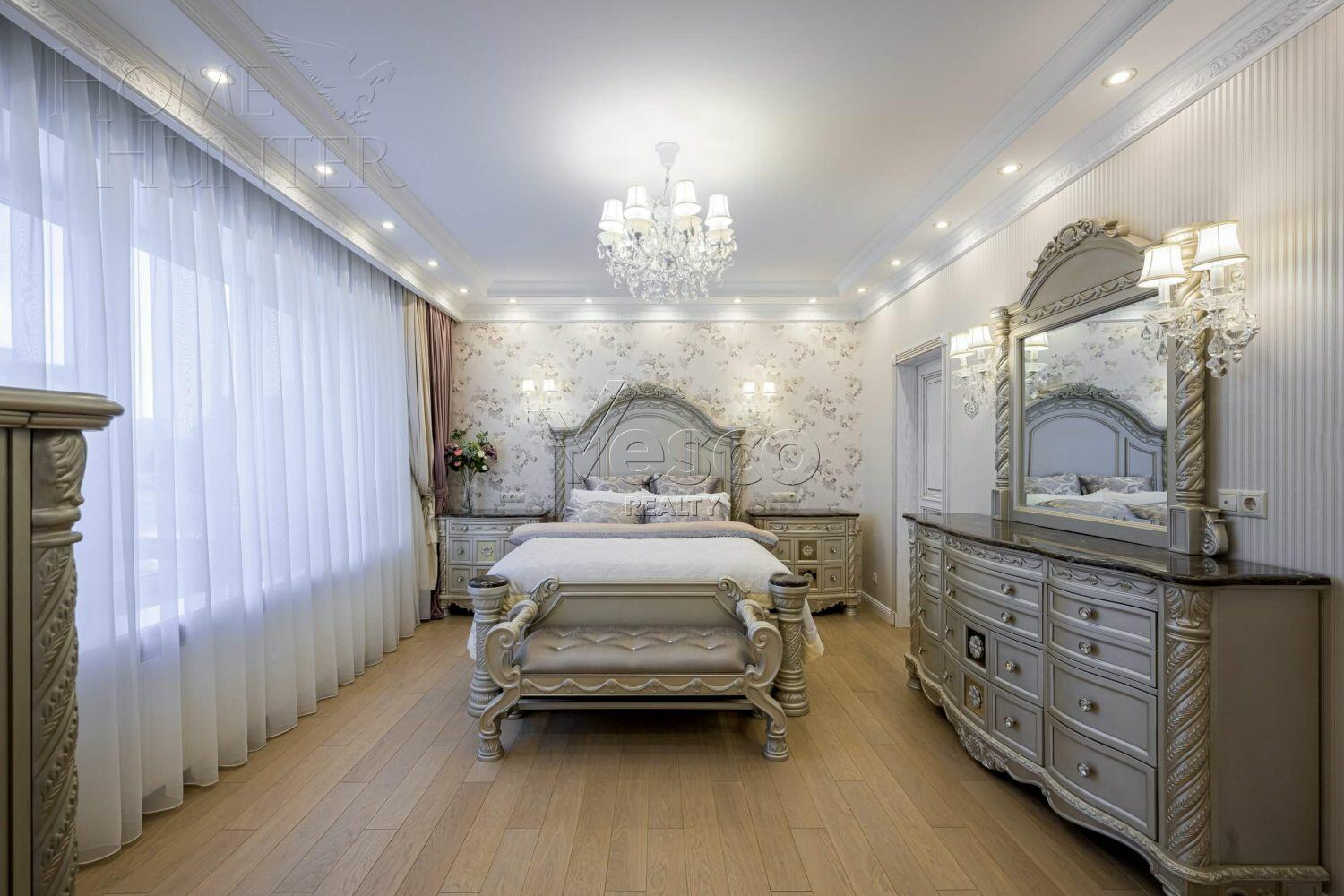 2-этажный коттедж 740 м² с отделкой