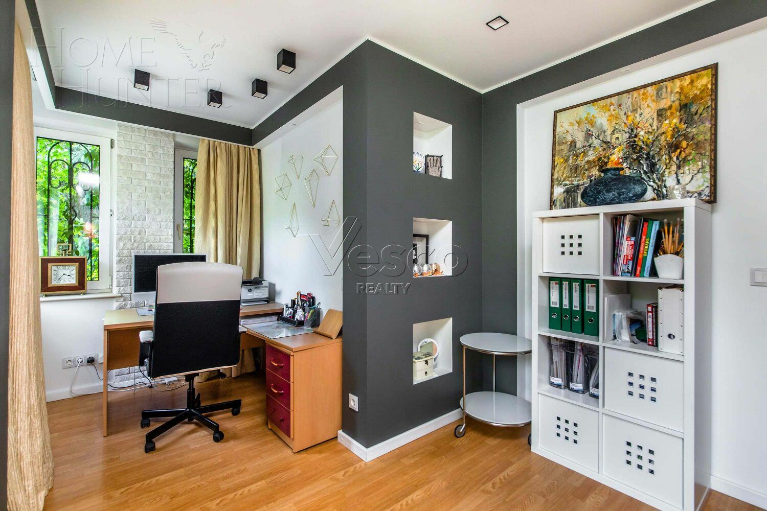 2-этажный коттедж 400 м² с отделкой