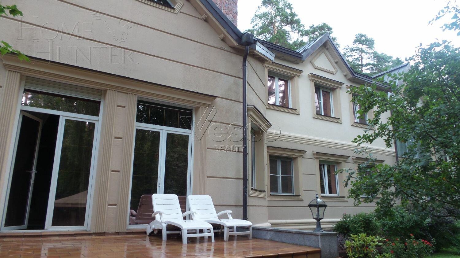 2-этажный коттедж 1 400 м² с отделкой