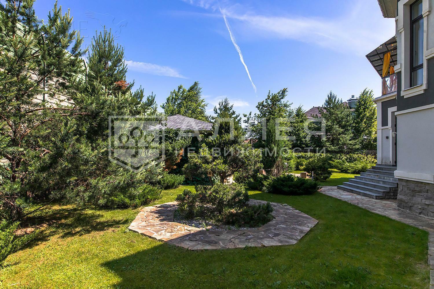 2-этажный коттедж 680 м² с отделкой