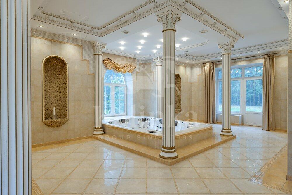 3-этажный коттедж 700 м² с отделкой