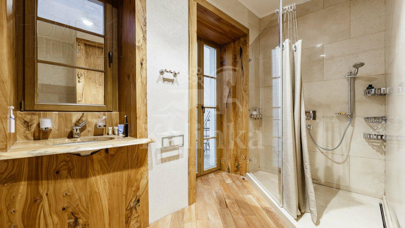 30-КОМН. КВАРТИРА С ОТДЕЛКОЙ 100.8 М² НА 3 ЭТАЖЕ