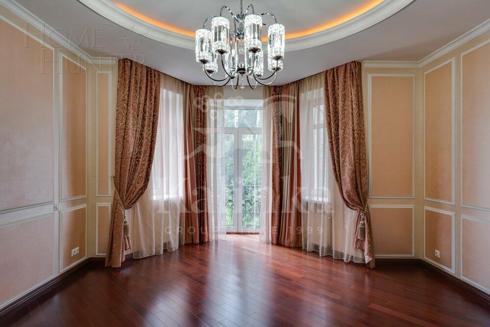 3-этажный коттедж 700 м² с отделкой