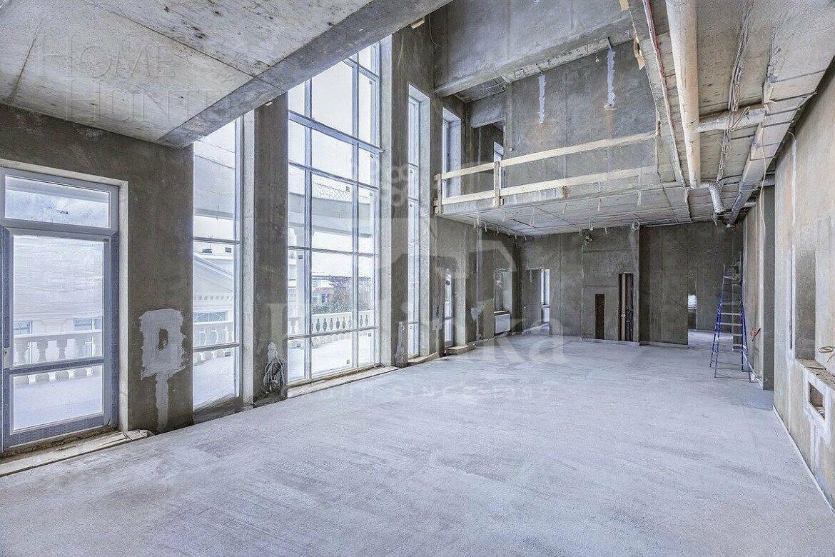 3-этажный коттедж 1 532 м² без отделки
